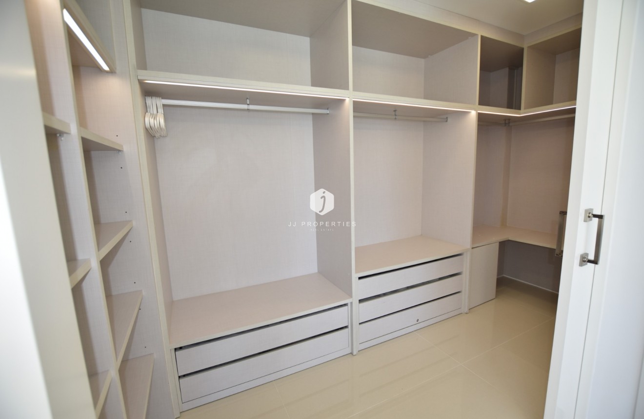 Segunda mano - Villa -
San Miguel de Salinas - Inland