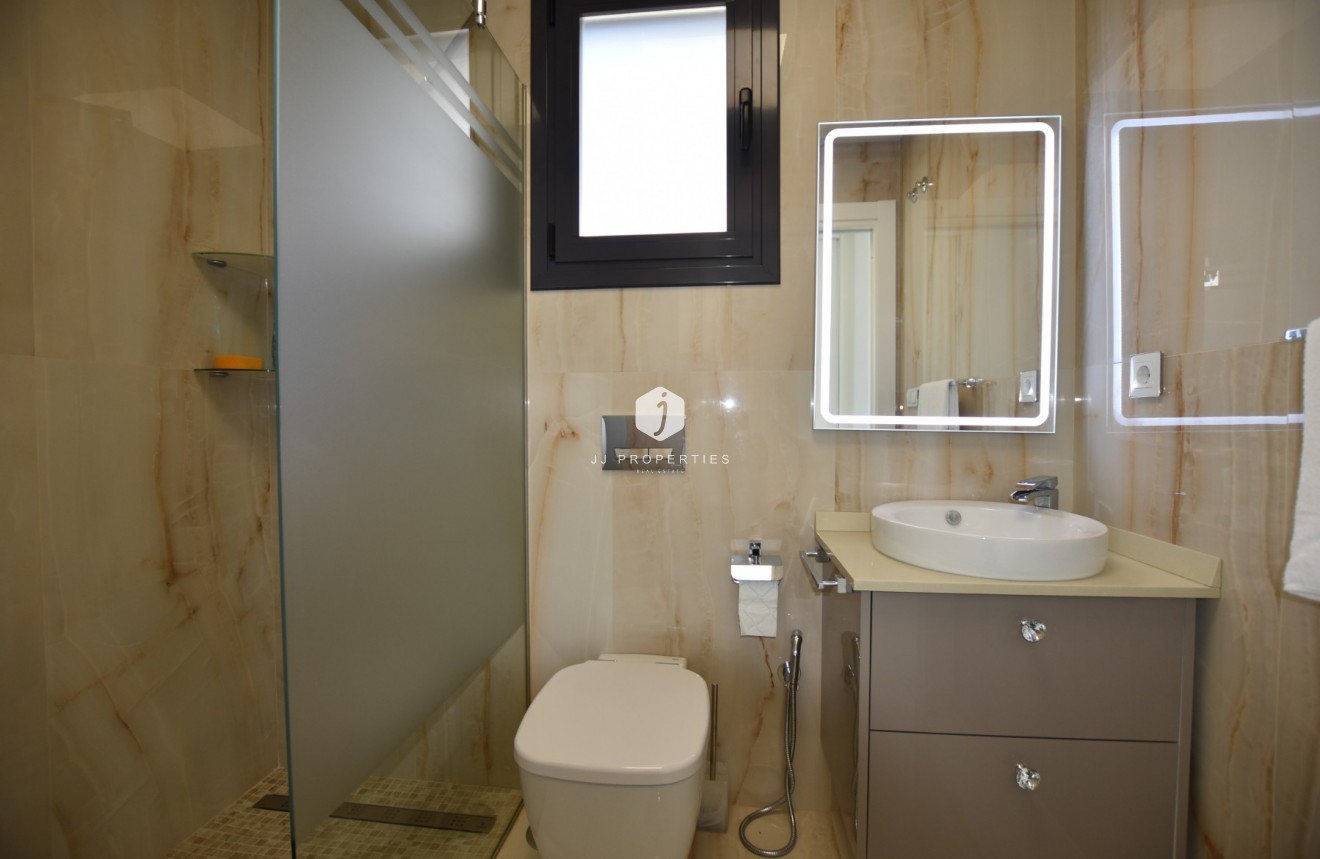 Segunda mano - Villa -
San Miguel de Salinas - Inland