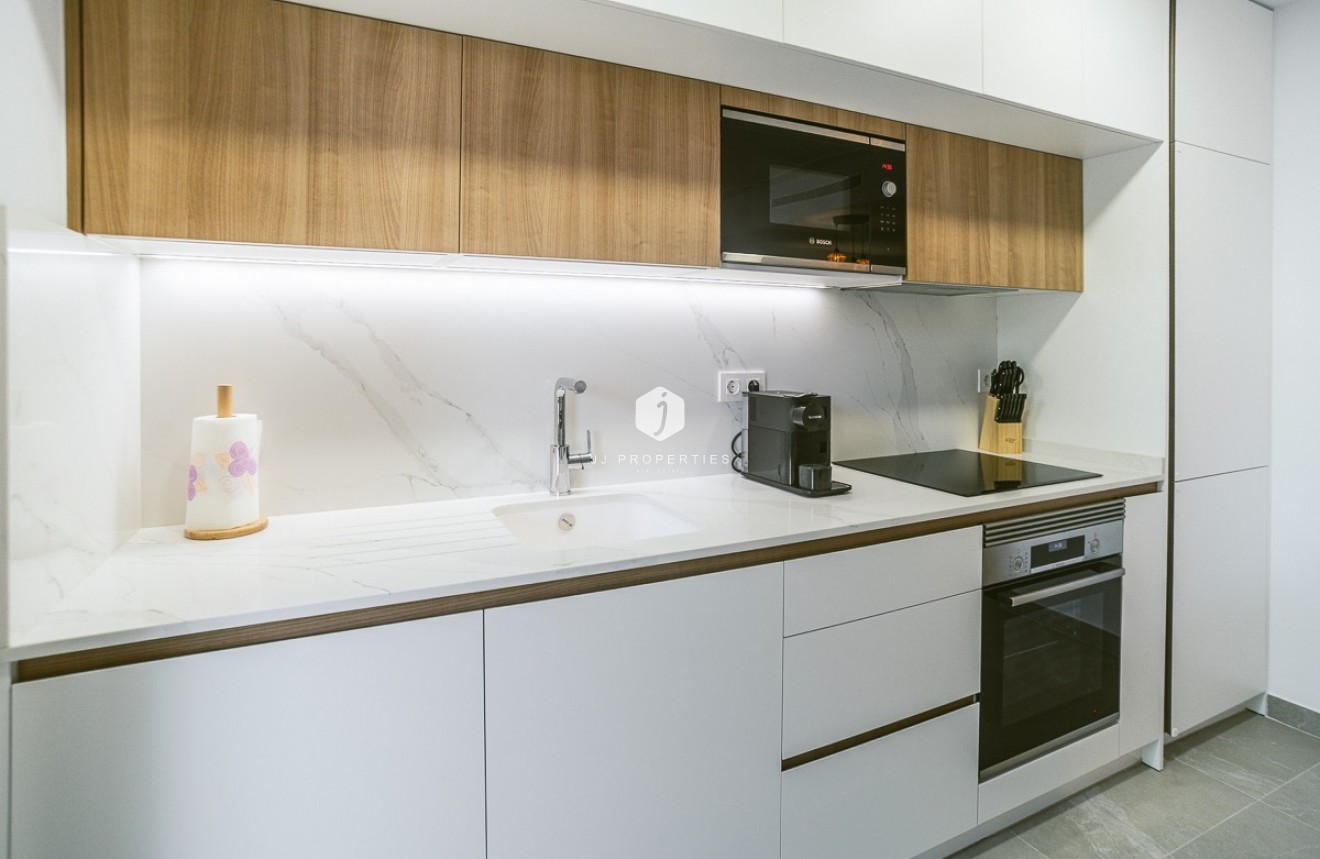 D'occasion - Appartement -
Torrevieja - Costa Blanca