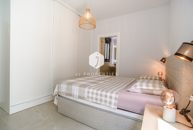 D'occasion - Appartement -
Torrevieja - Costa Blanca