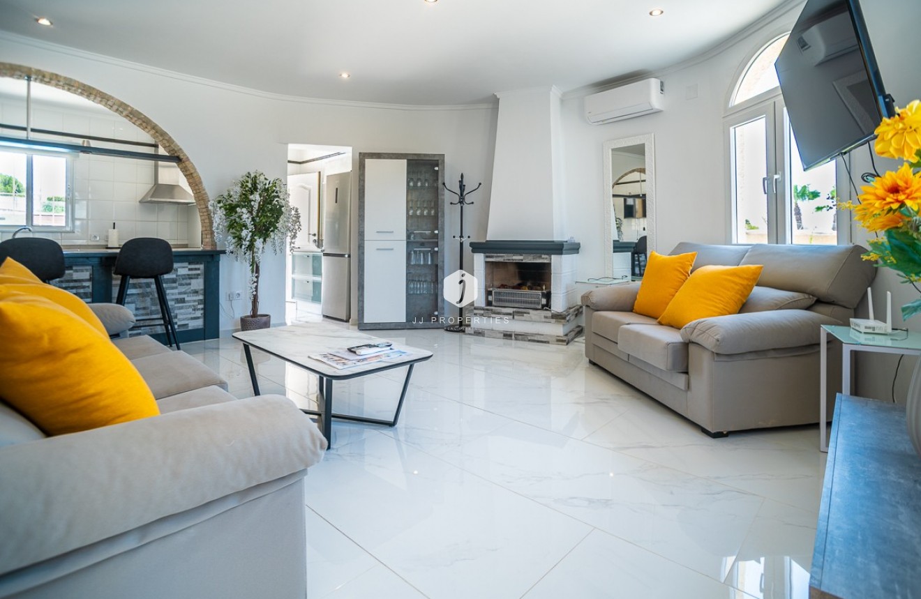 Segunda mano - Villa -
Torrevieja - Costa Blanca