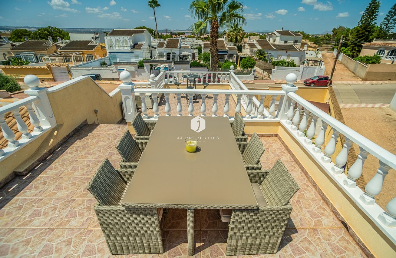 Segunda mano - Villa -
Torrevieja - Costa Blanca