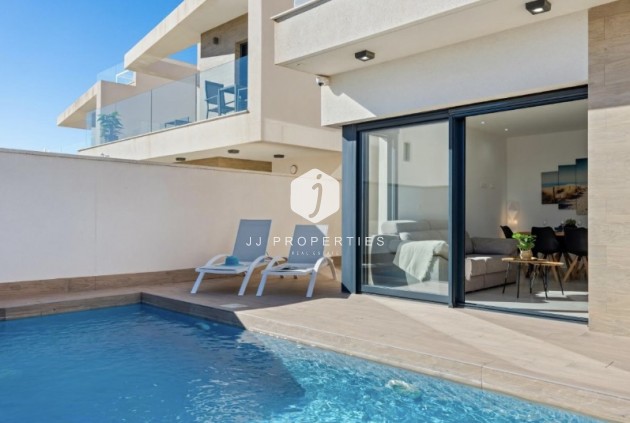 Tweedehands - Villa -
San Miguel de Salinas - Inland