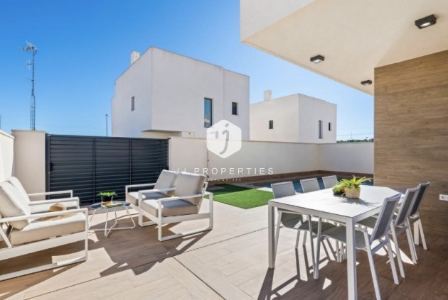 Tweedehands - Villa -
San Miguel de Salinas - Inland