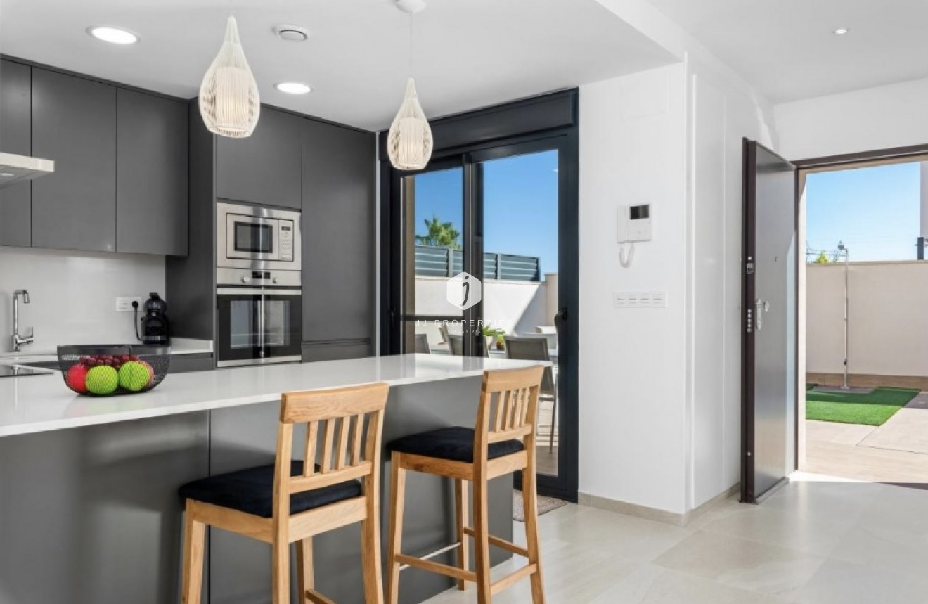 Tweedehands - Villa -
San Miguel de Salinas - Inland