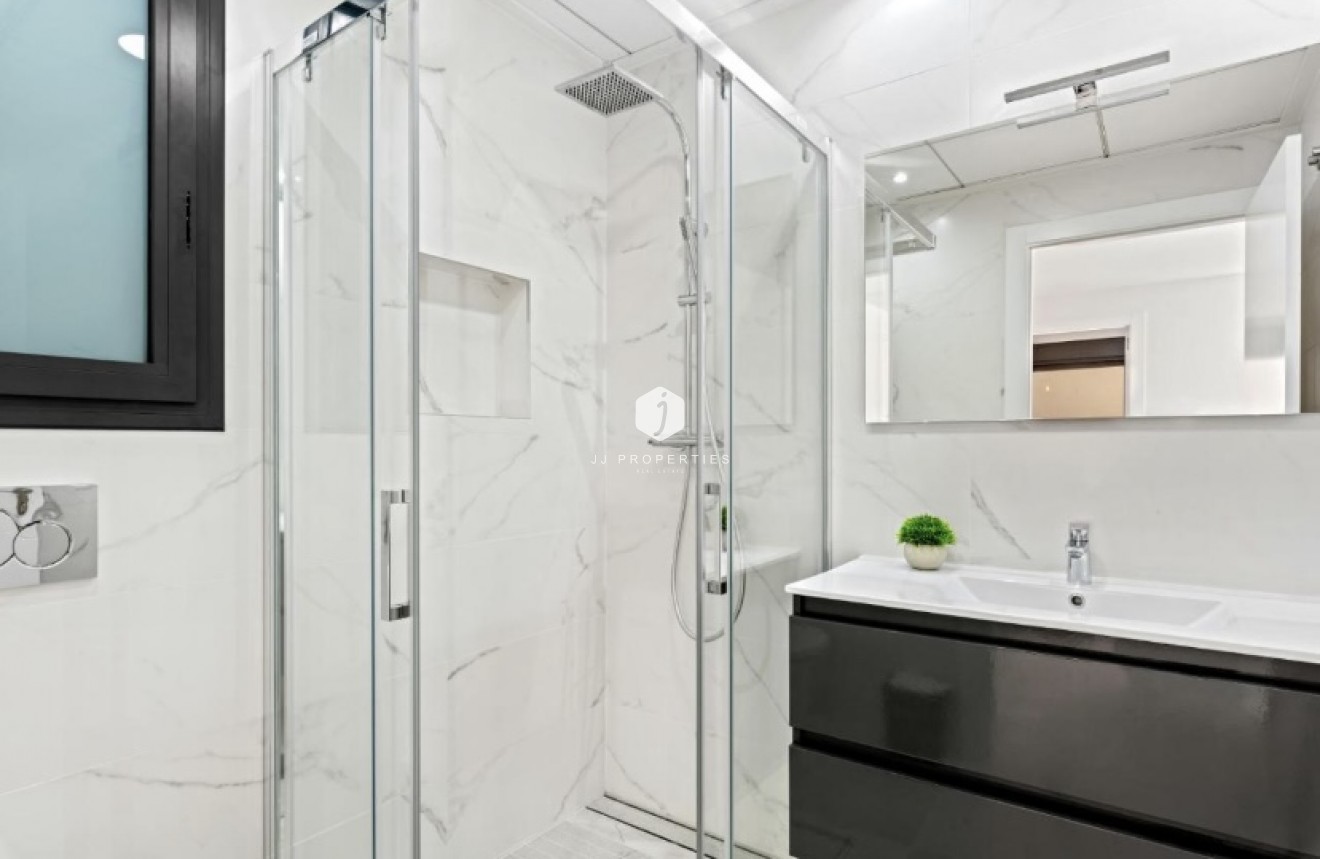 Tweedehands - Villa -
San Miguel de Salinas - Inland