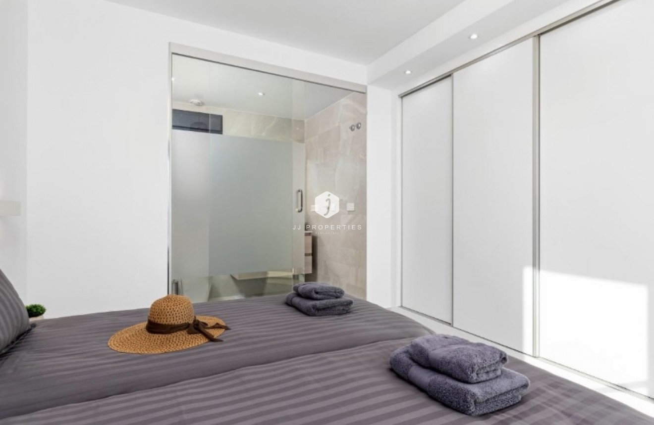 Tweedehands - Villa -
San Miguel de Salinas - Inland