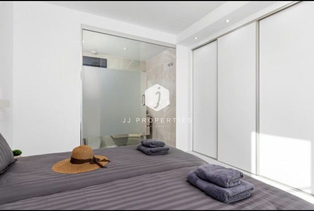 Tweedehands - Villa -
San Miguel de Salinas - Inland