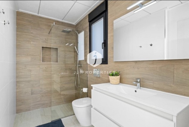 Tweedehands - Villa -
San Miguel de Salinas - Inland