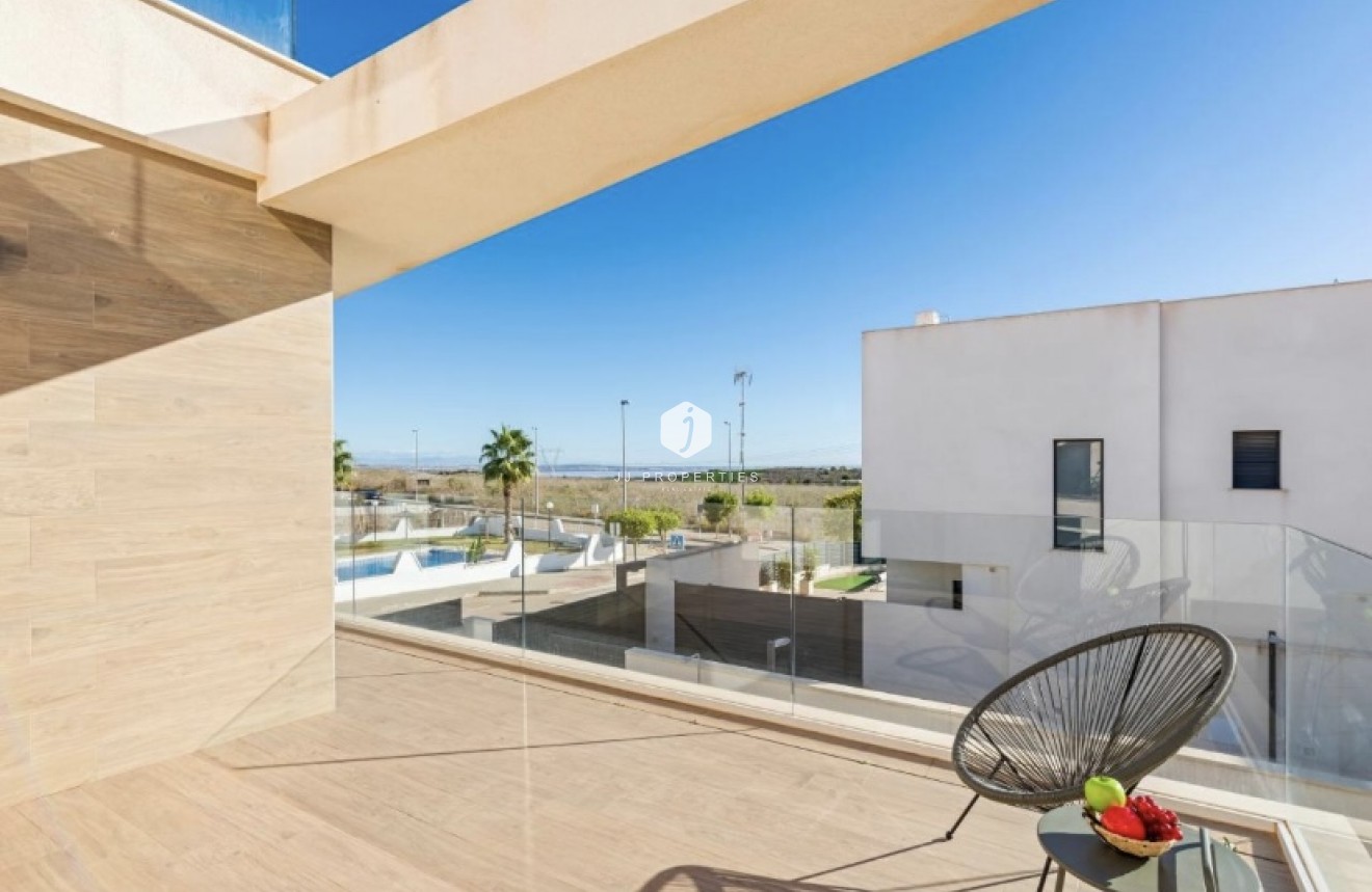 Tweedehands - Villa -
San Miguel de Salinas - Inland