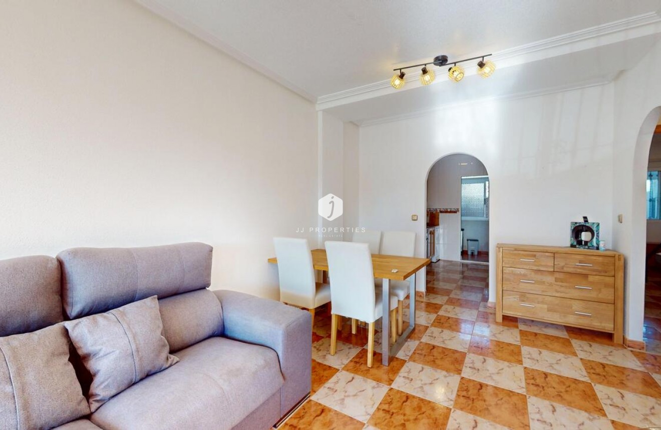 Aus zweiter Hand - Wohnung -
Orihuela Costa - La Zenia