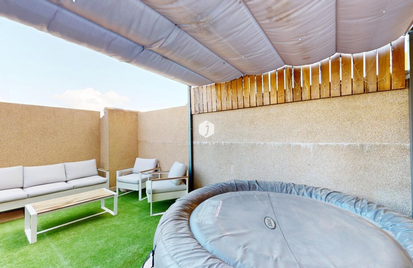 Aus zweiter Hand - Wohnung -
Orihuela Costa - La Zenia