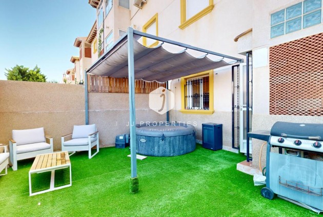 Aus zweiter Hand - Wohnung -
Orihuela Costa - La Zenia