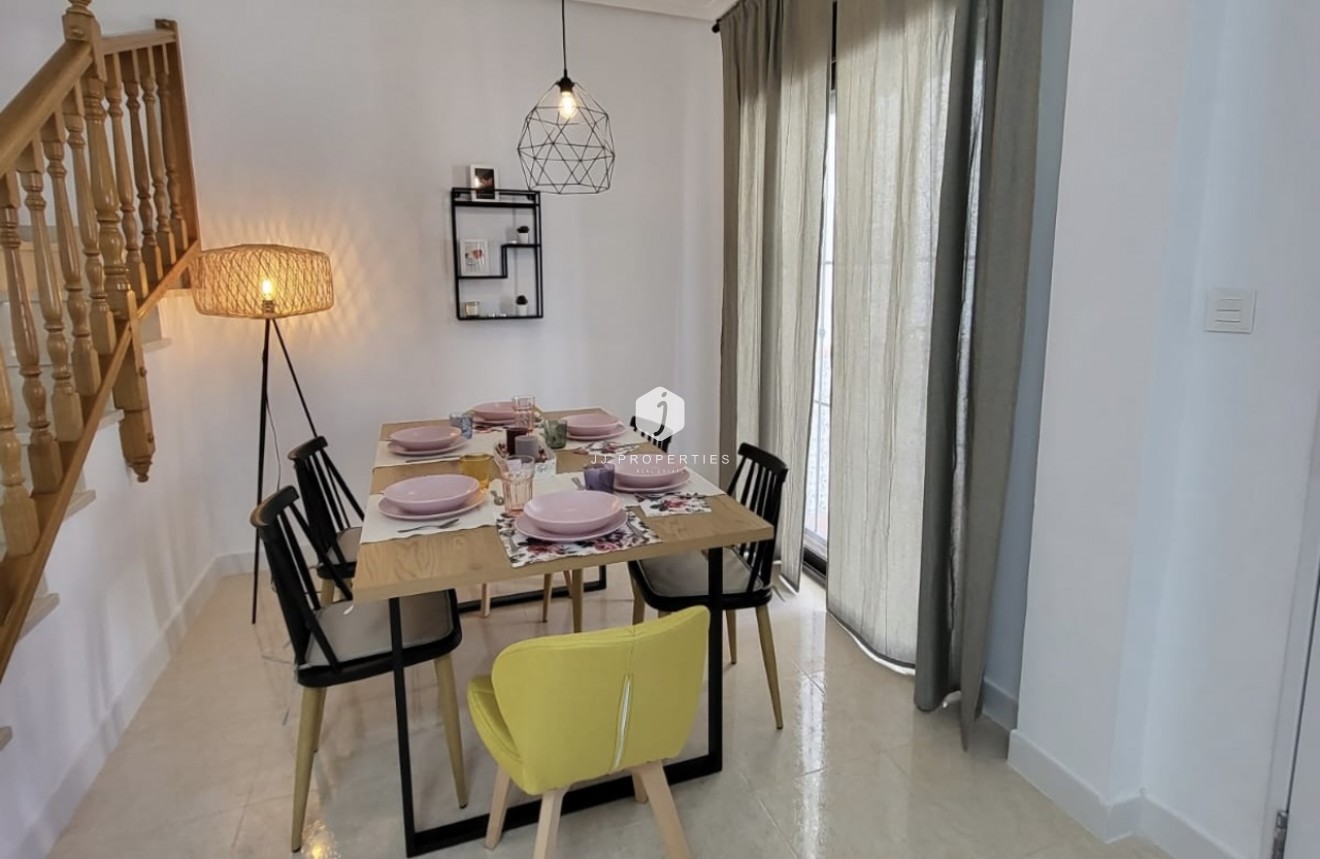 Segunda mano - Chalet -
San Miguel de Salinas - Inland