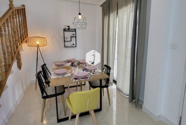 Segunda mano - Chalet -
San Miguel de Salinas - Inland