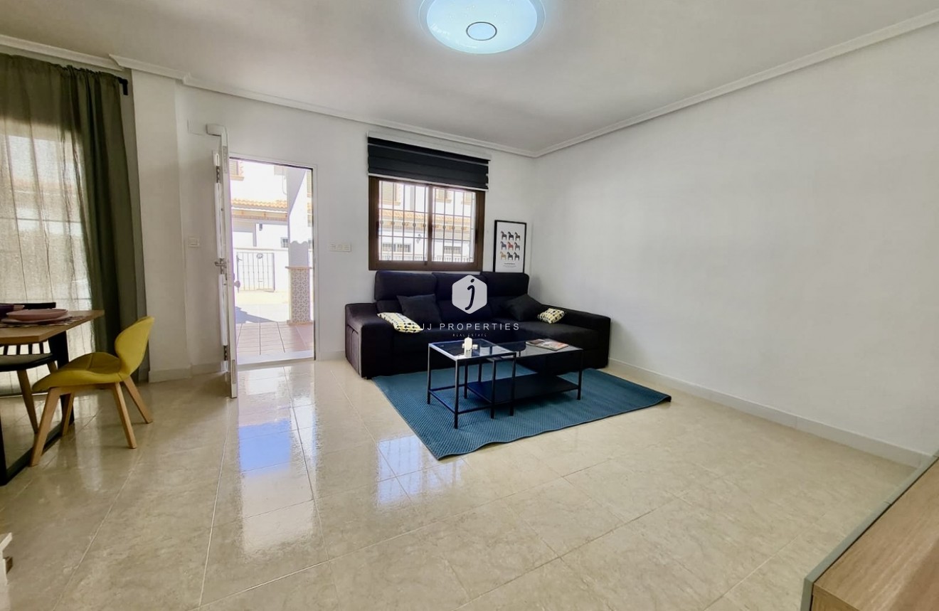 Segunda mano - Chalet -
San Miguel de Salinas - Inland