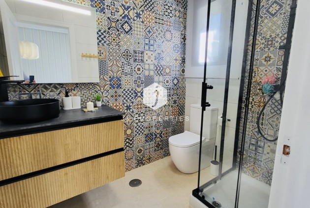 Segunda mano - Chalet -
San Miguel de Salinas - Inland