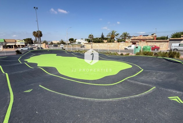 Segunda mano - Villa -
Torrevieja - Costa Blanca