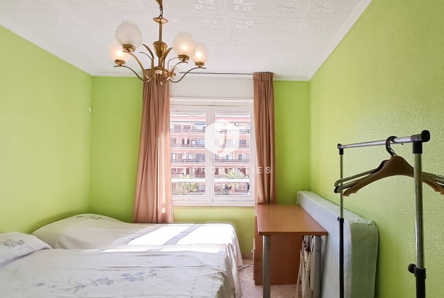 Z drugiej ręki - Daszek -
Torrevieja - Playa de los Naufragos