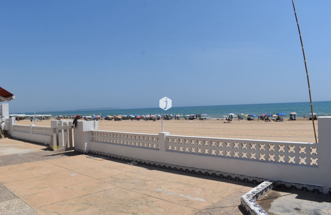 D'occasion - Villa -
Guardamar del Segura - Costa Blanca