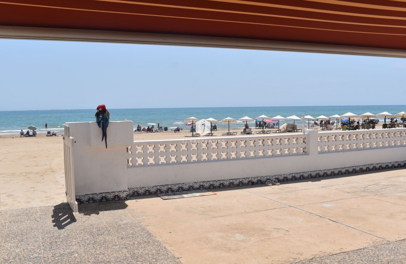 D'occasion - Villa -
Guardamar del Segura - Costa Blanca