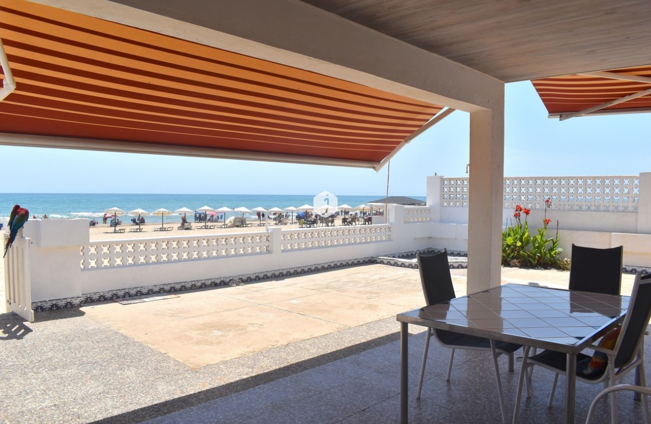 D'occasion - Villa -
Guardamar del Segura - Costa Blanca
