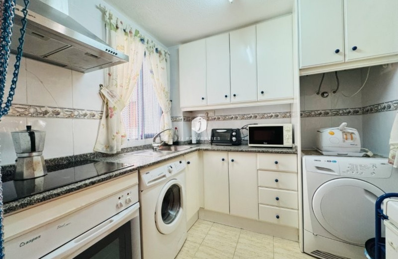 Aus zweiter Hand - Wohnung -
La Mata - Costa Blanca