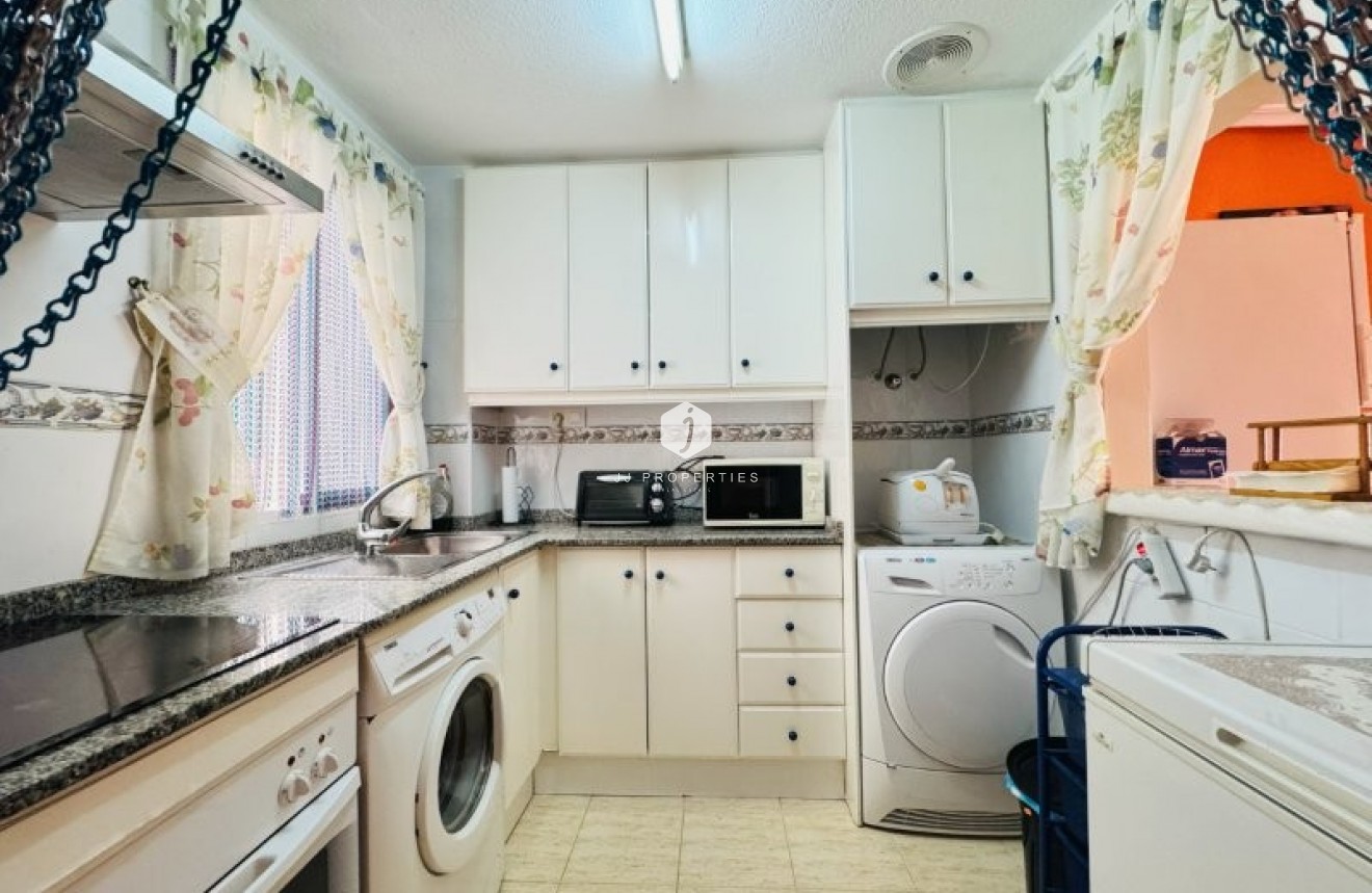 Aus zweiter Hand - Wohnung -
La Mata - Costa Blanca