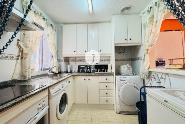 Aus zweiter Hand - Wohnung -
La Mata - Costa Blanca