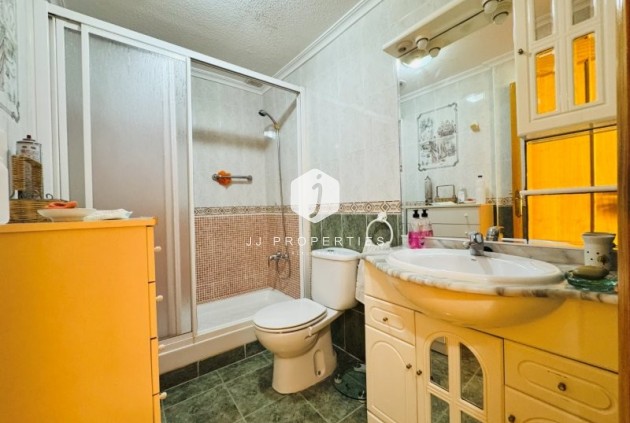 Aus zweiter Hand - Wohnung -
La Mata - Costa Blanca