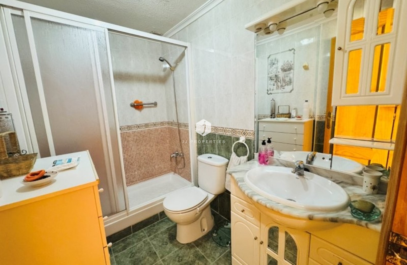 Aus zweiter Hand - Wohnung -
La Mata - Costa Blanca