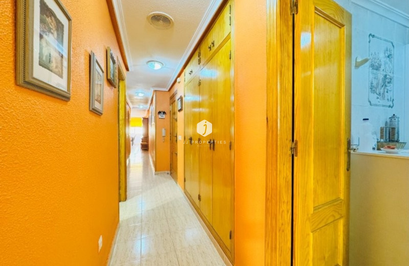 Aus zweiter Hand - Wohnung -
La Mata - Costa Blanca