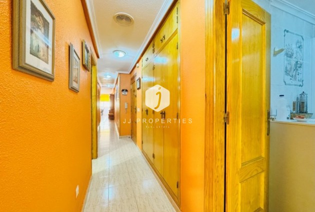 Aus zweiter Hand - Wohnung -
La Mata - Costa Blanca