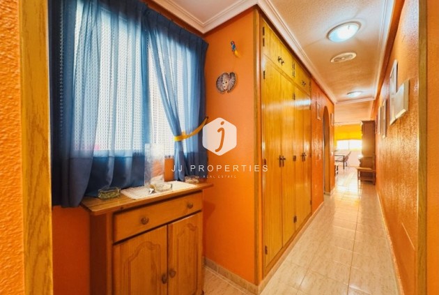 Aus zweiter Hand - Wohnung -
La Mata - Costa Blanca