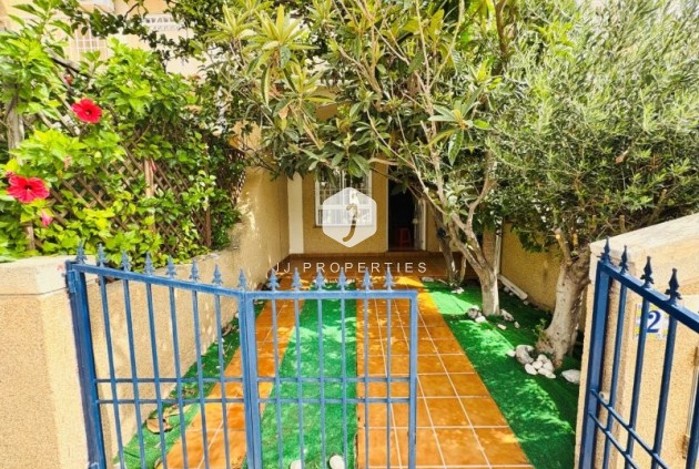 Segunda mano - Duplex -
Torrevieja - Costa Blanca