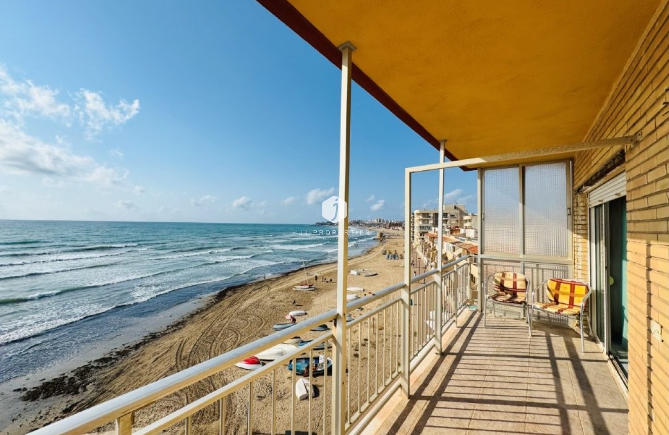 D'occasion - Appartement -
La Mata - Costa Blanca