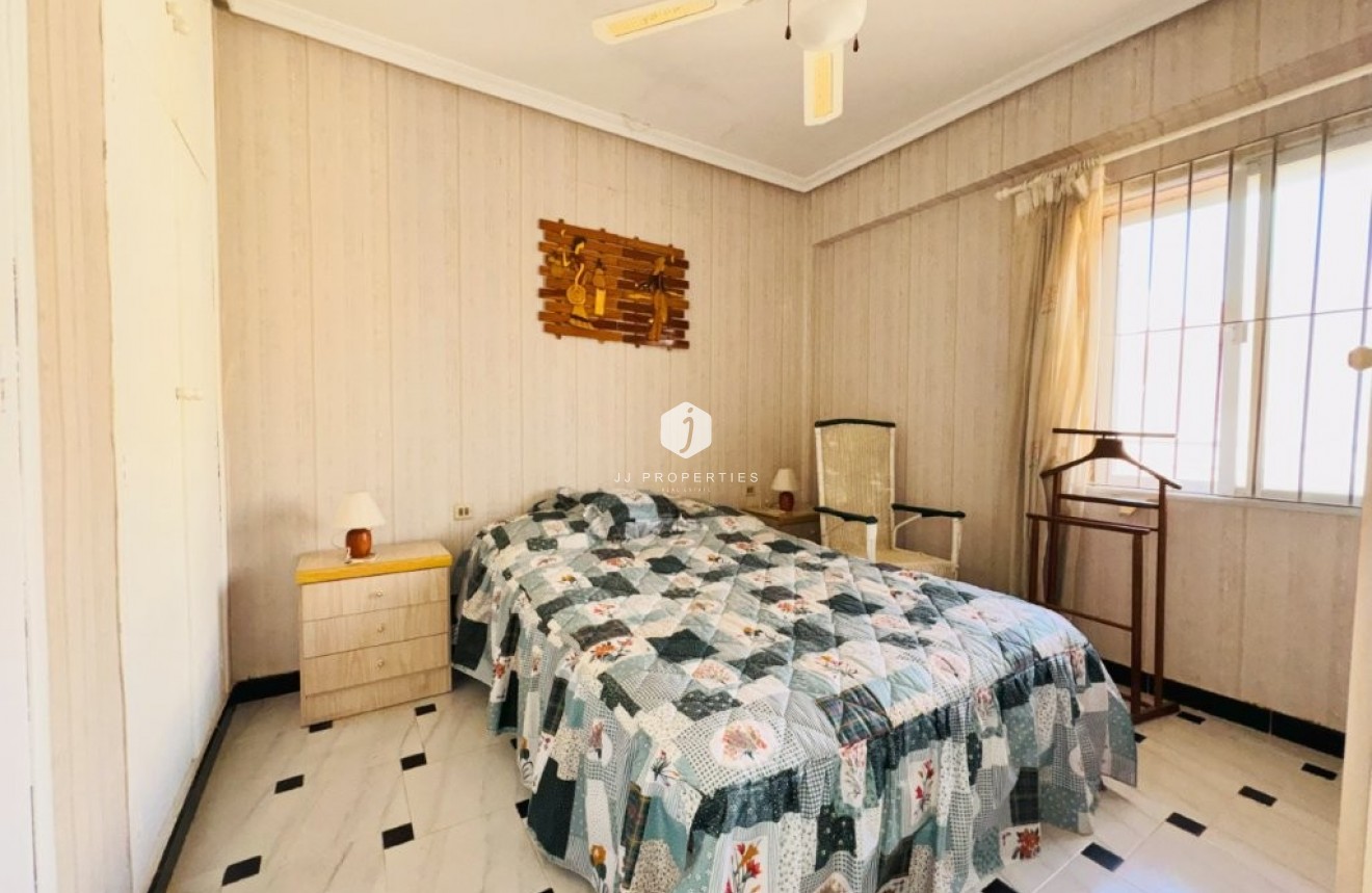 D'occasion - Appartement -
La Mata - Costa Blanca