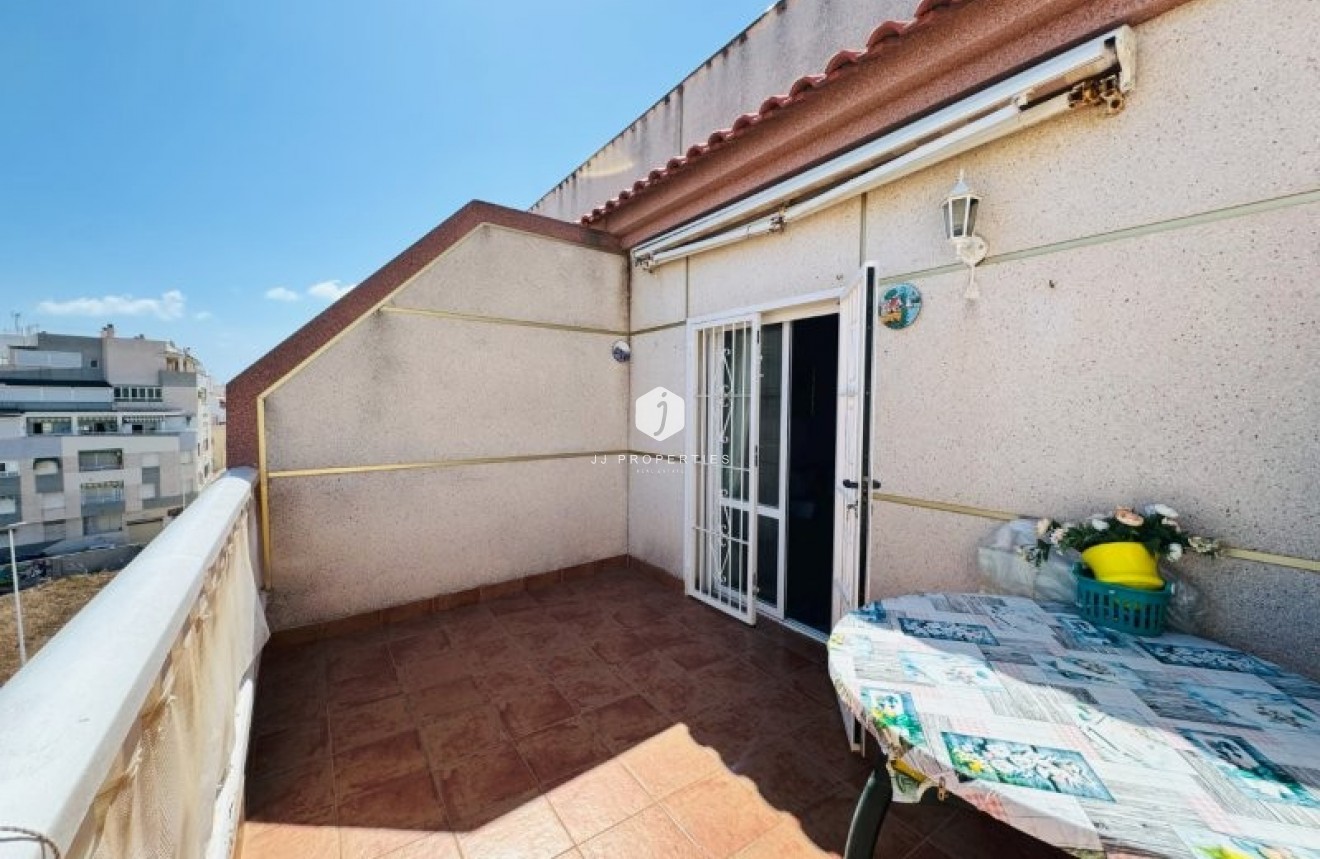 Aus zweiter Hand - Wohnung -
La Mata - Costa Blanca