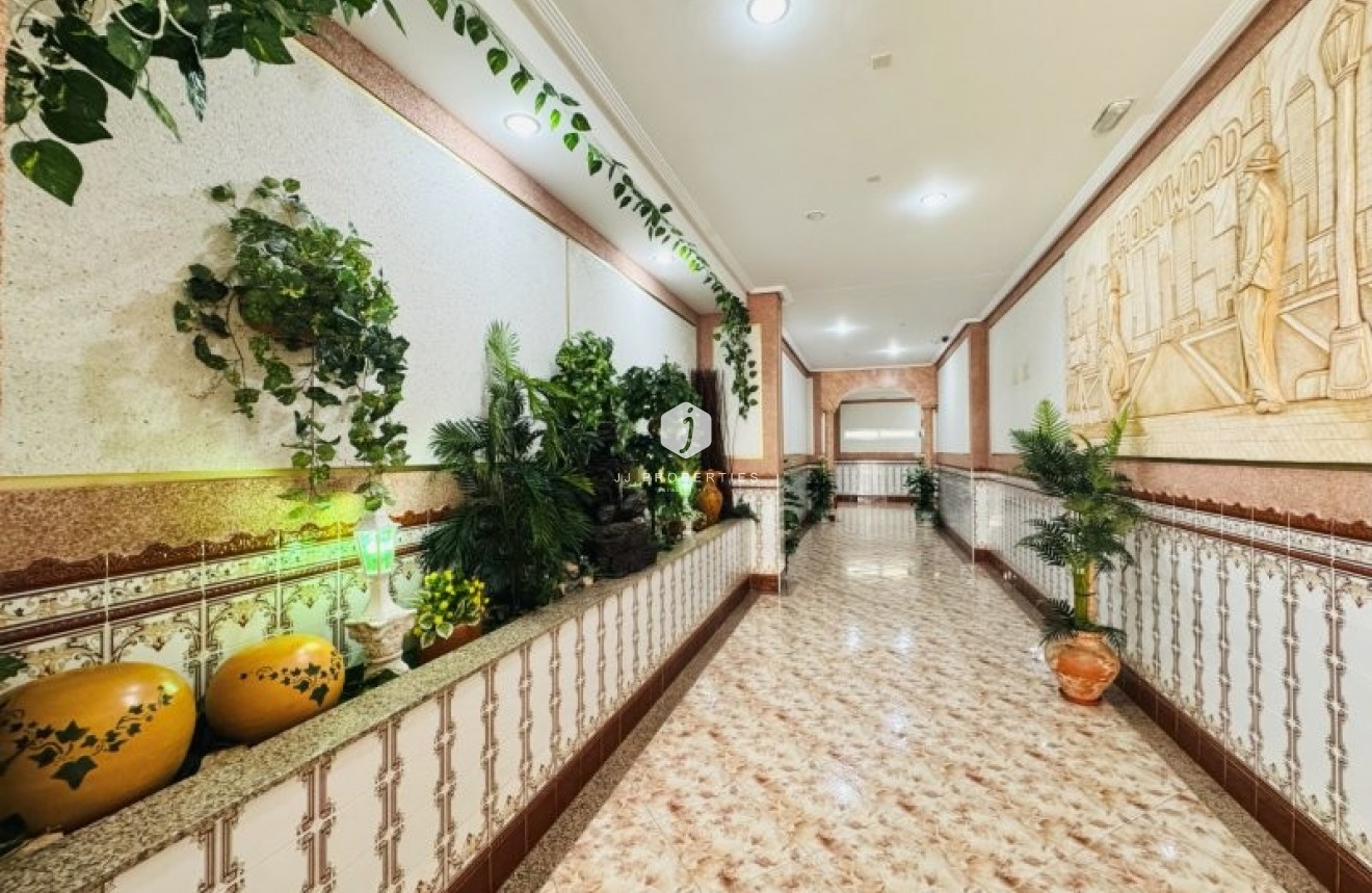 Aus zweiter Hand - Wohnung -
La Mata - Costa Blanca