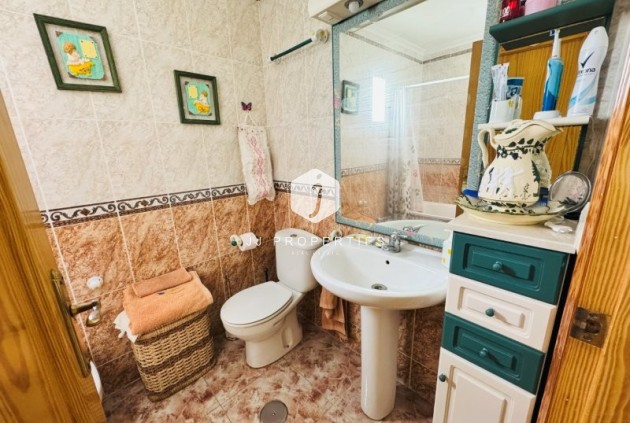 Aus zweiter Hand - Wohnung -
La Mata - Costa Blanca