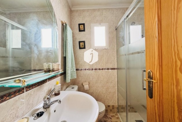 Aus zweiter Hand - Wohnung -
La Mata - Costa Blanca