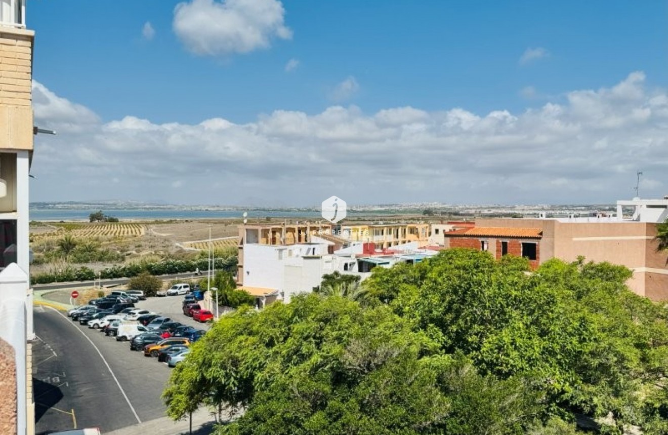 Aus zweiter Hand - Wohnung -
La Mata - Costa Blanca