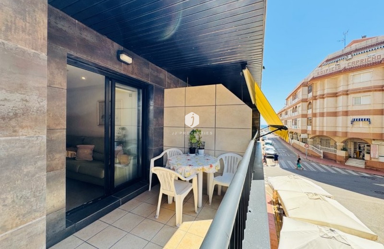 Aus zweiter Hand - Wohnung -
La Mata - Costa Blanca