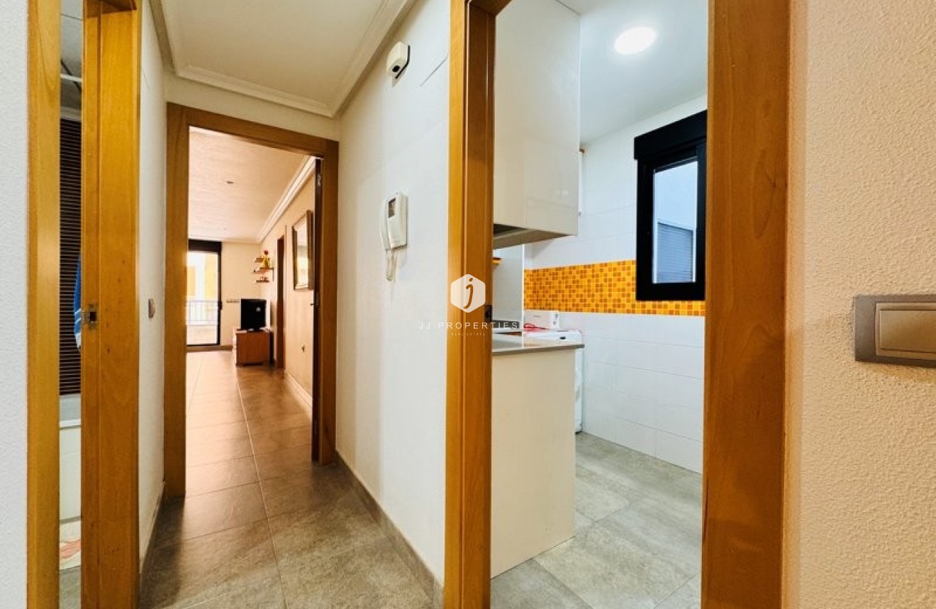 Aus zweiter Hand - Wohnung -
La Mata - Costa Blanca