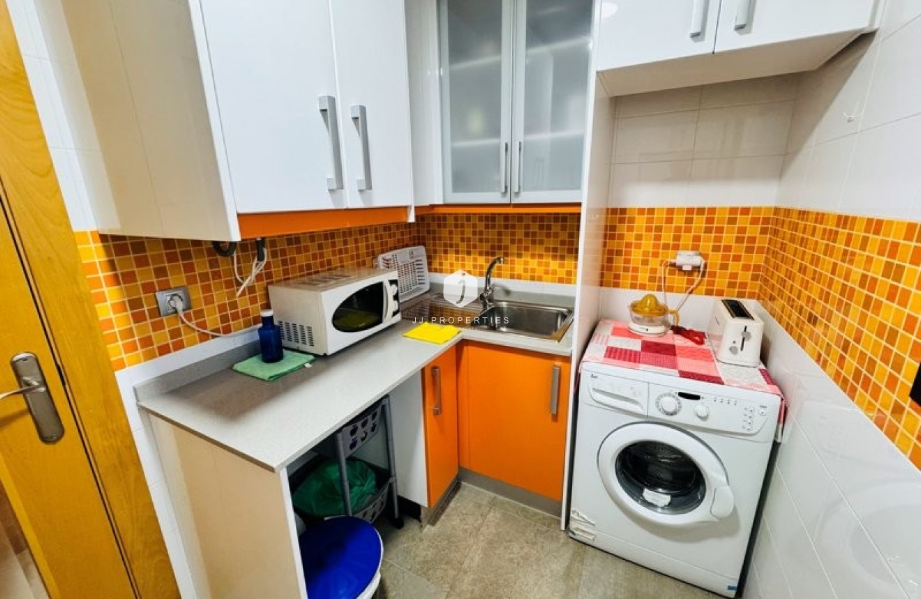 Aus zweiter Hand - Wohnung -
La Mata - Costa Blanca