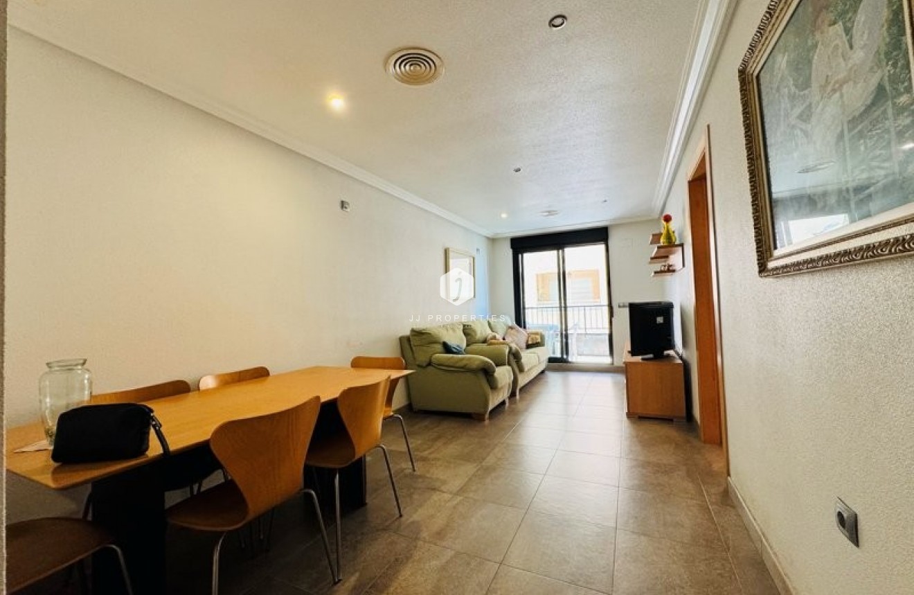 Aus zweiter Hand - Wohnung -
La Mata - Costa Blanca