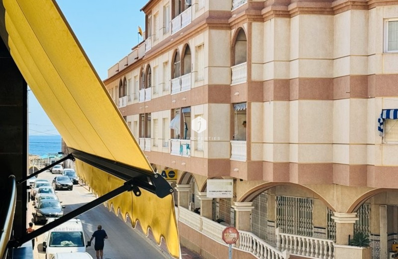 Aus zweiter Hand - Wohnung -
La Mata - Costa Blanca