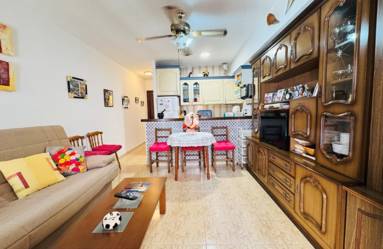 Segunda mano - Apartamento / piso -
La Mata - Costa Blanca