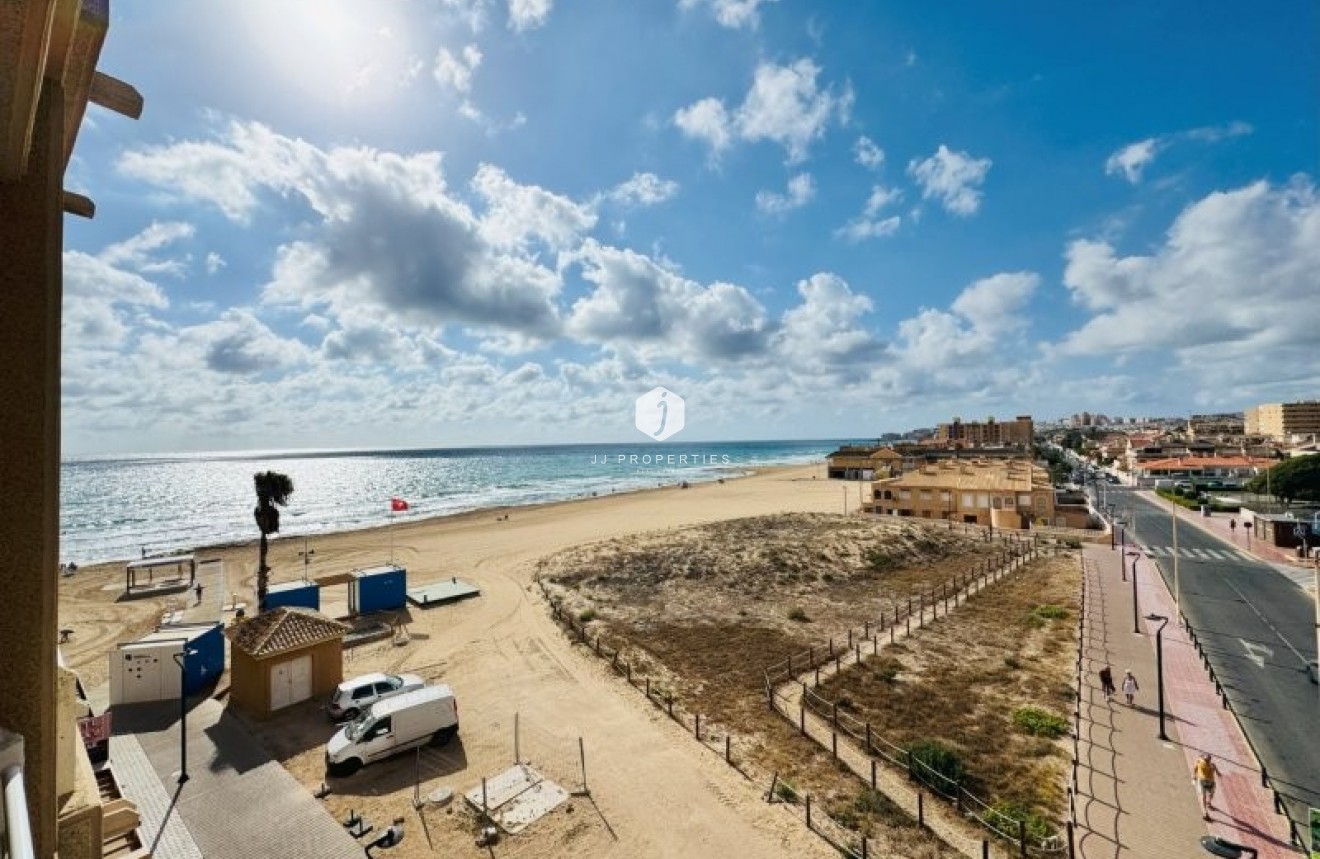 Segunda mano - Apartamento / piso -
La Mata - Costa Blanca