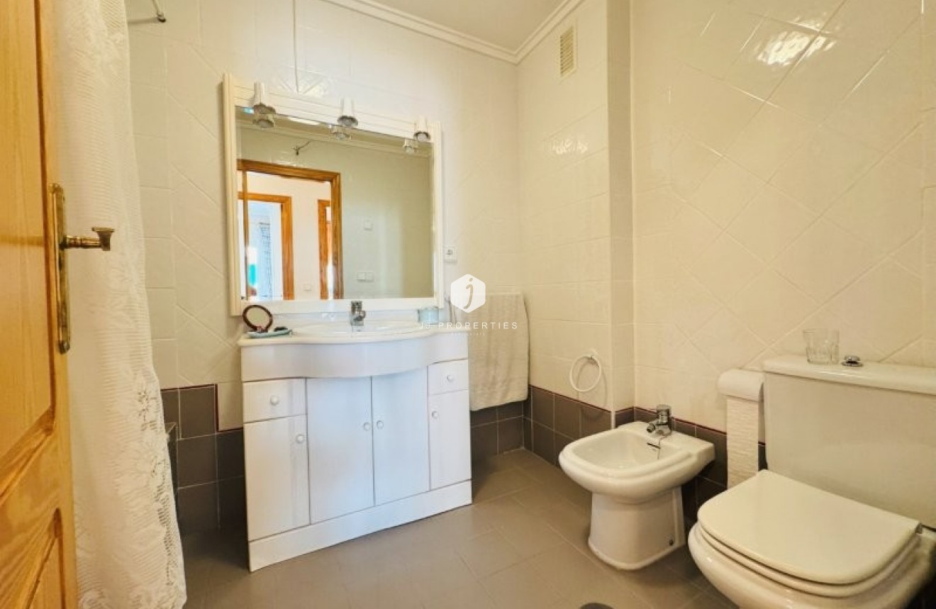 Segunda mano - Apartamento / piso -
La Mata - Costa Blanca